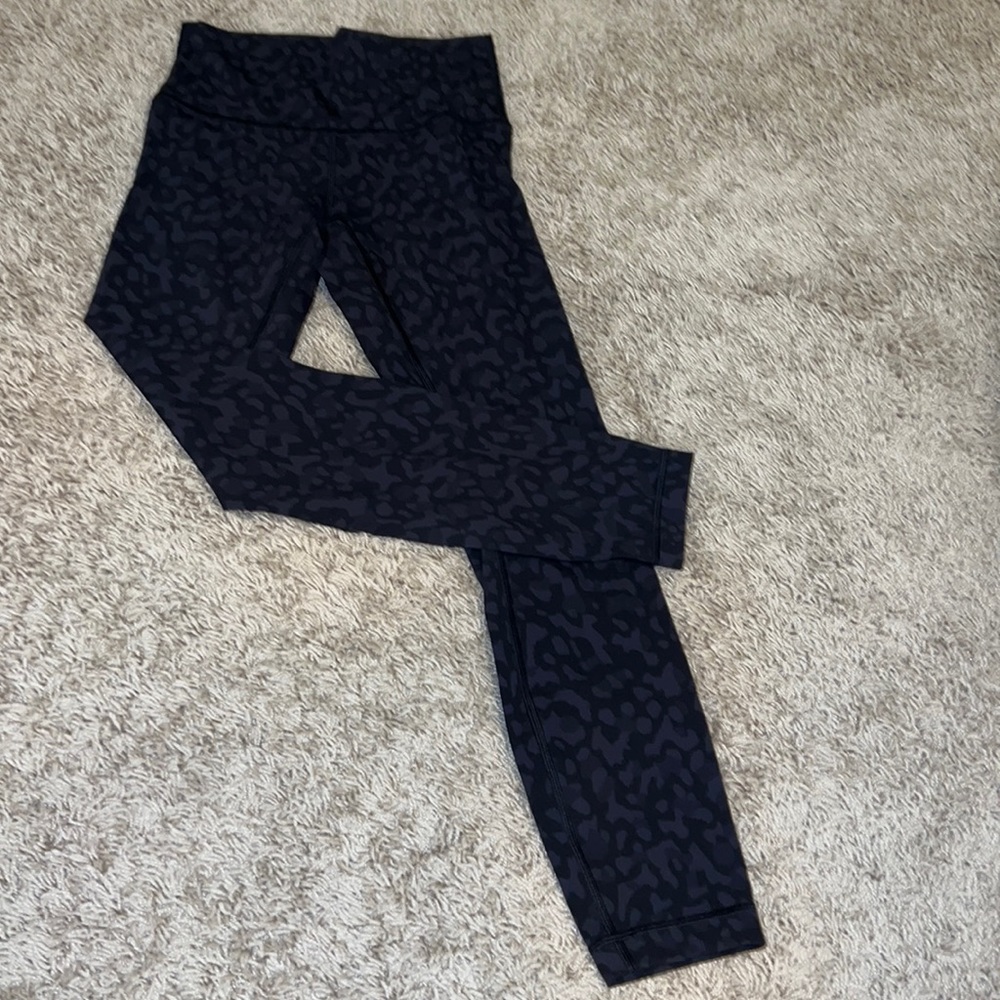 Lululemon Leggings in Black Cheetah